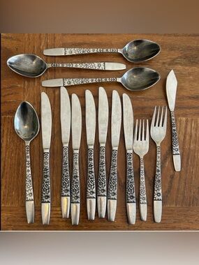 Hanford Forge SPRING LAKE Floral Stainless Japan flatware cutlery x14 pieces